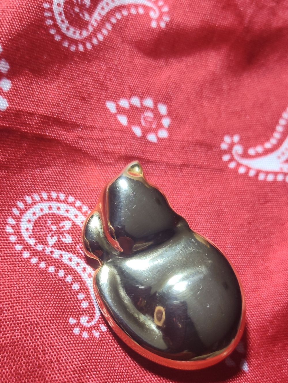 Liz Claiborne Gold Cat Pin
